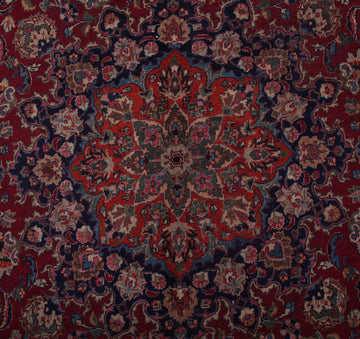 Mashad Persian Rug, 305 x 376 cm