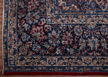 Najafabad Persian Rug, 307 x 438 cm