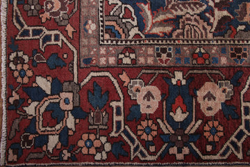 Bakhtiari Persian Rug, 295  x 372 cm