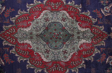 Tabriz Persian Rug, 300 x 385 cm