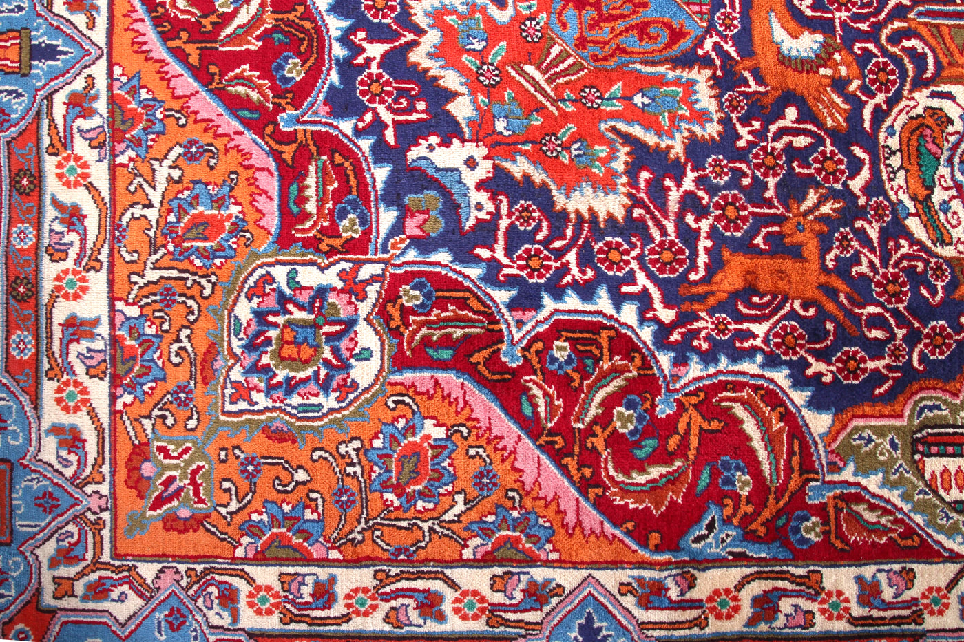 Kashmar Persian rug border design, hand knotted vintage wool