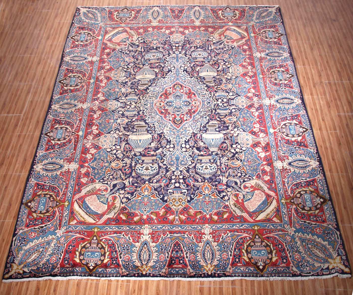 Kashmar Persian Rug, 292 x 380 cm hand knotted vintage wool room view
