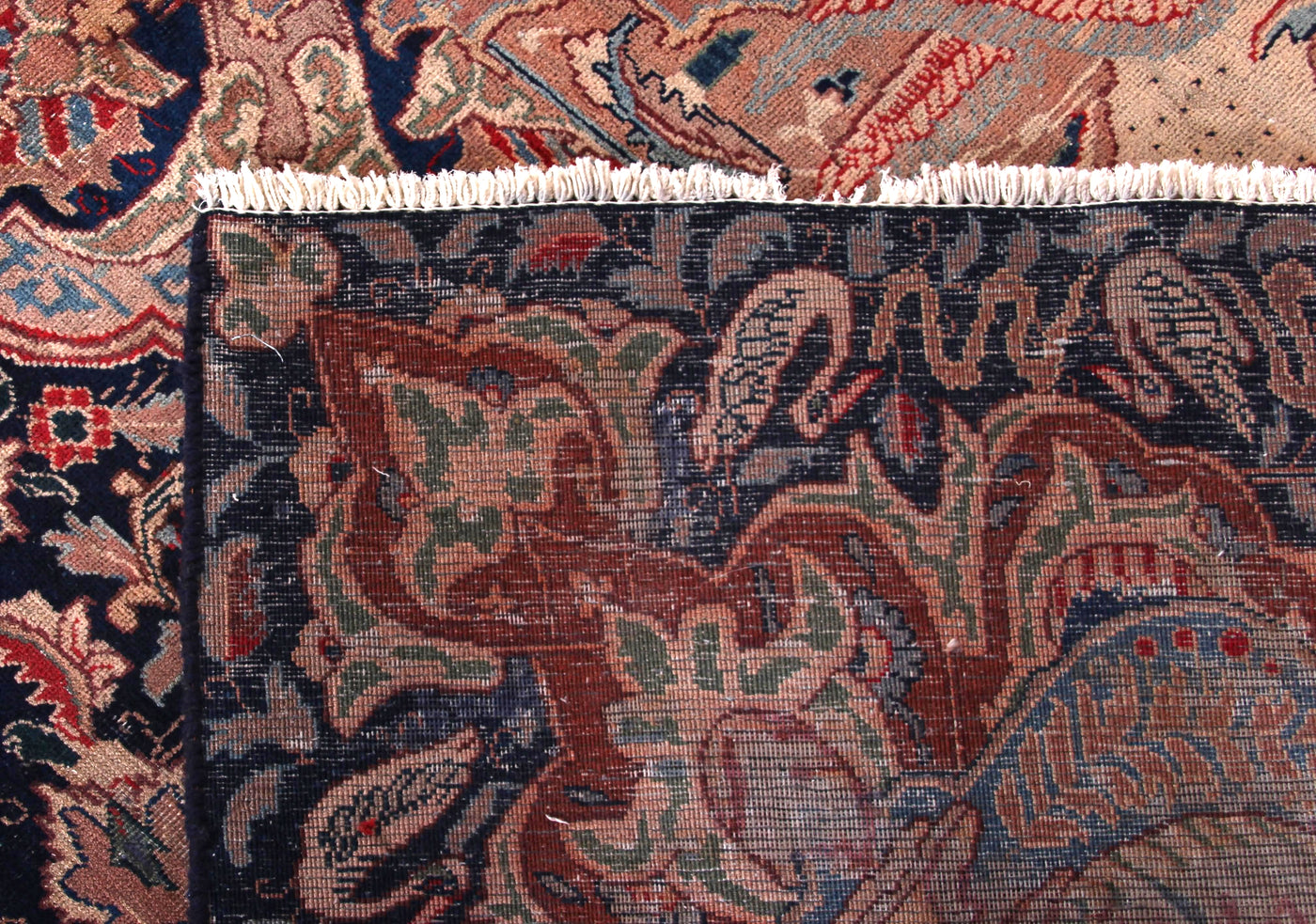 Kashmar Persian Rug, 300 x 400 cm hand knotted vintage wool corner detail