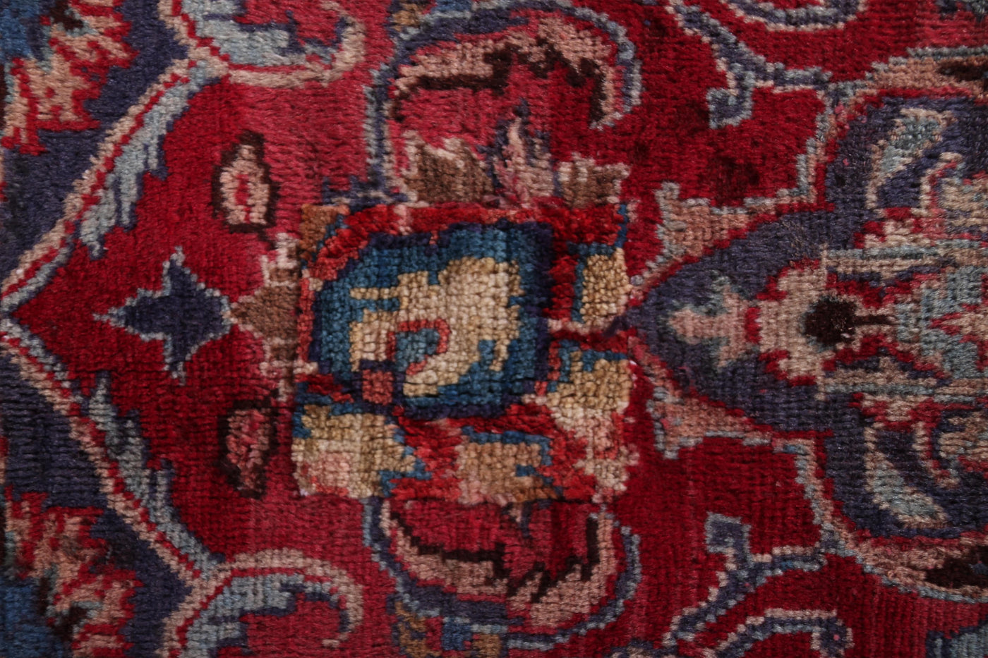 Vintage Mashad Persian Rug – Sapphire Crest