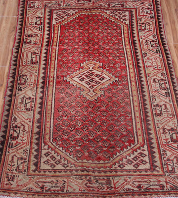 Arak Persian Rug, 102 x 160 cm