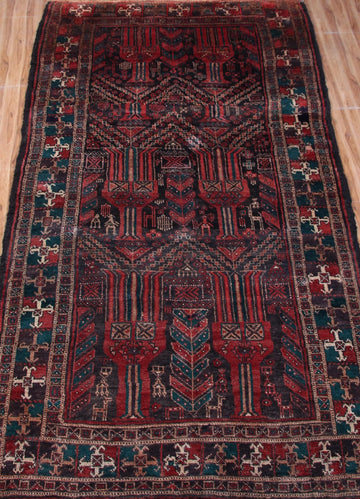 Baluchi Persian Rug, 122 x 228 cm