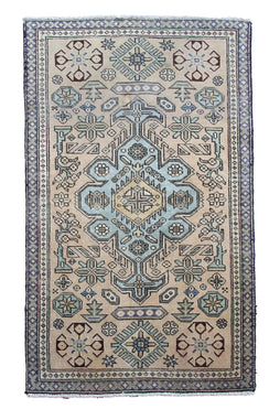 Ardabil  63 x 103 cm