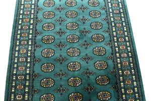 Bukhara Persian Rug, 139 x 204 cm