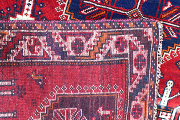 Shiraz Persian Rug, 157 x 238 cm