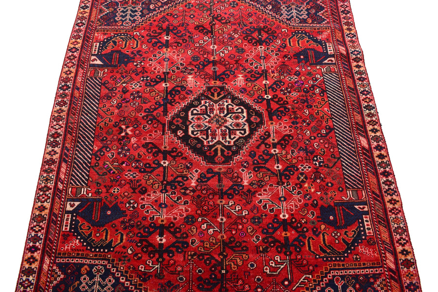 Shiraz Persian Rug, 162 x 231 cm