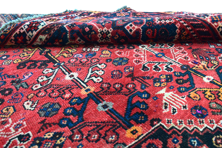 Shiraz Persian Rug, 162 x 231 cm