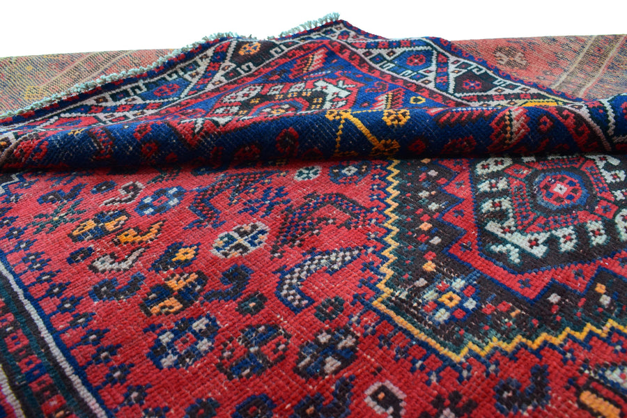 Shiraz Persian Rug, 147 x 225 cm