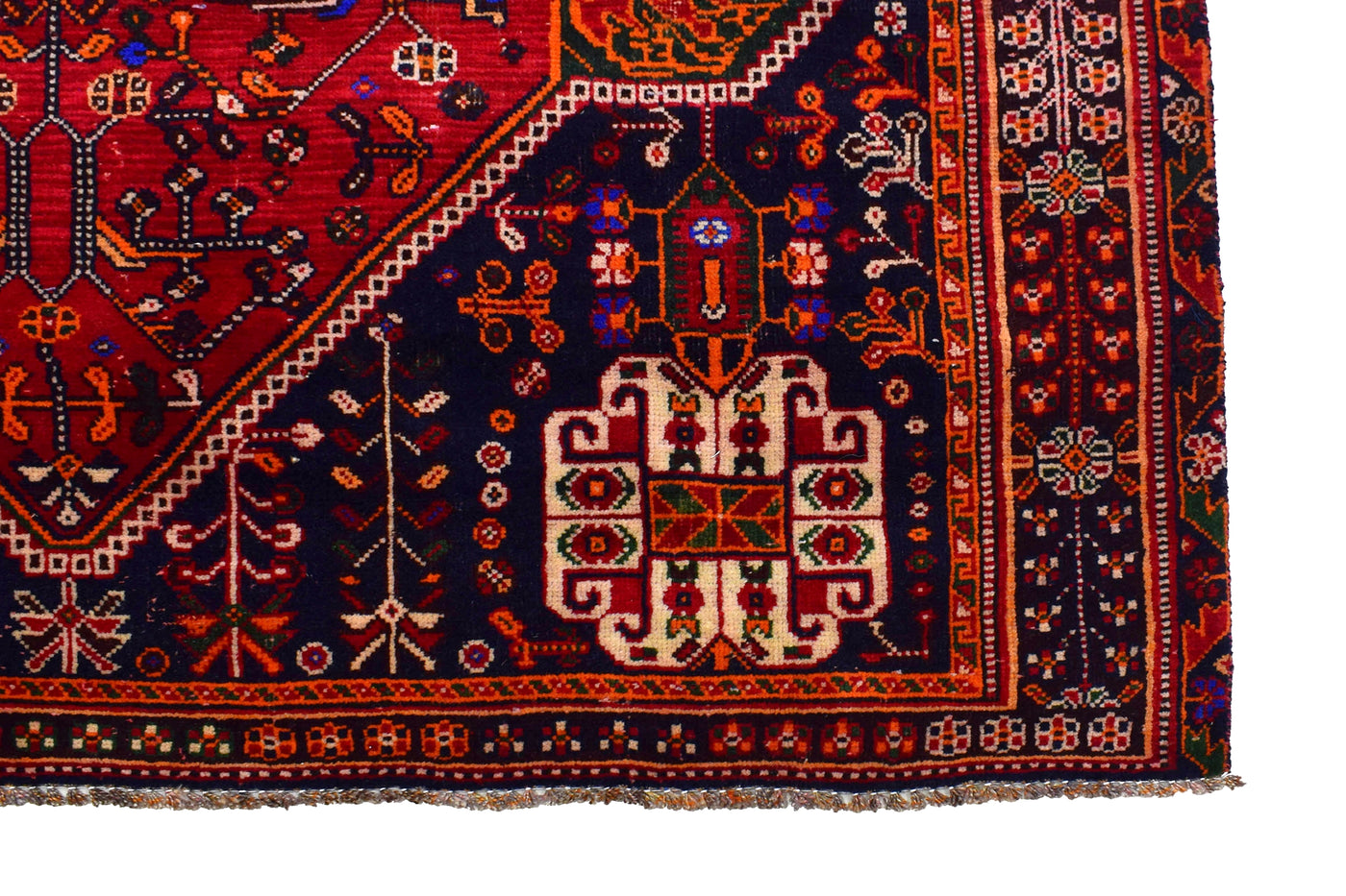 Vintage Shiraz Persian Rug – Cardinal Drift