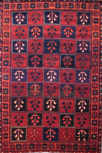 Hand knotted vintage Persian Shiraz rug 145x233 cm with traditional tribal pattern