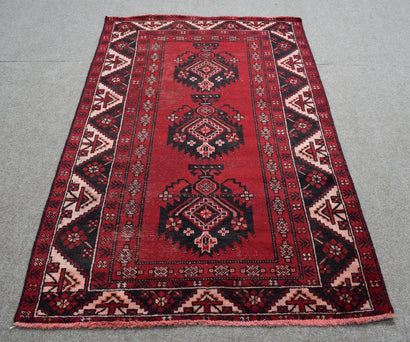 Hand Knotted Antique Persian Shiraz Rug, 116 x 188 cm