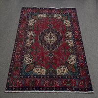 Full length view of vintage Shiraz rug 129x197 cm showing geometric medallion and detailed borders