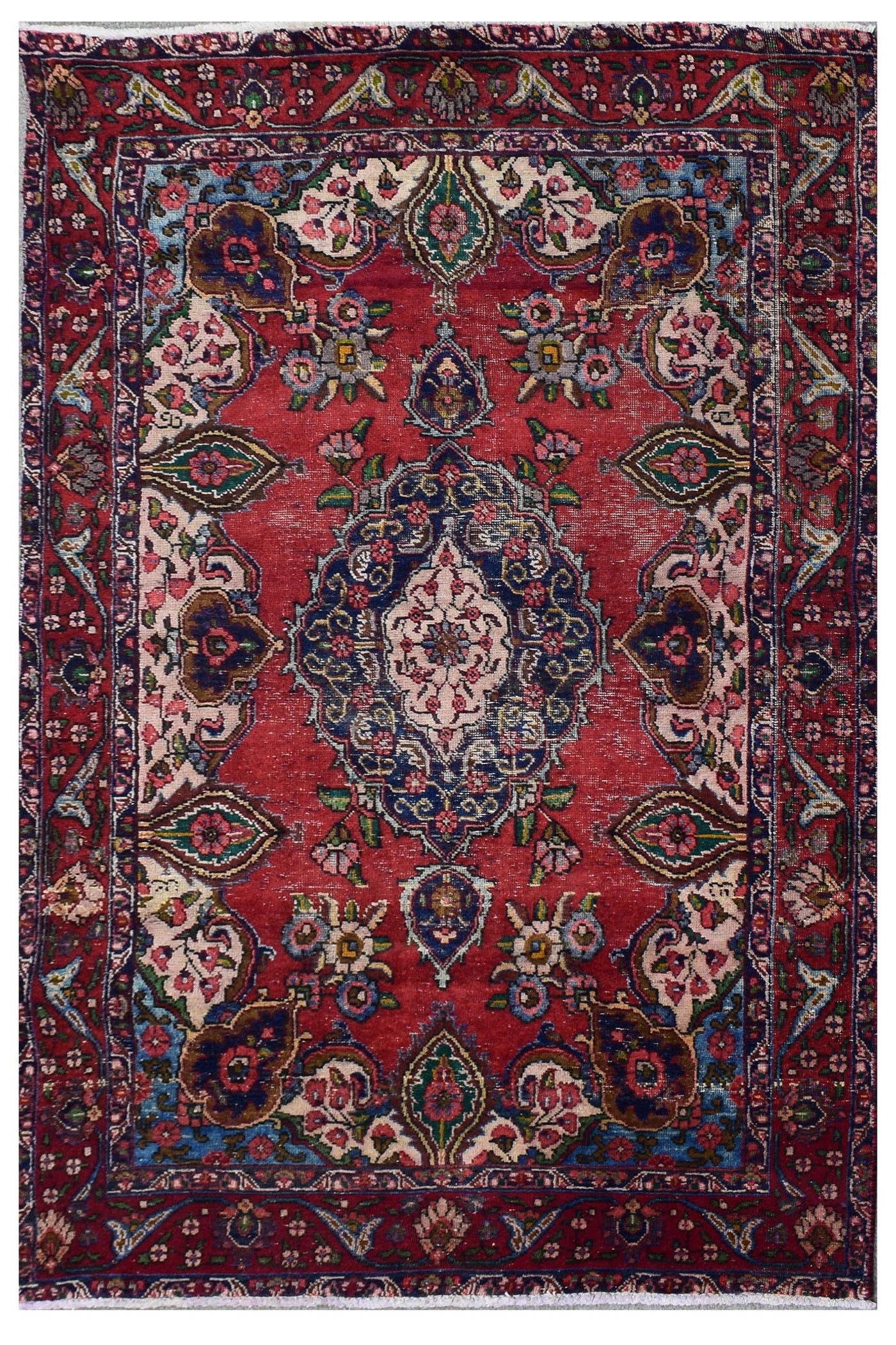 Hand knotted vintage Persian Shiraz rug 133x181 cm full view with red field and navy floral medallion