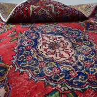 Close-up of medallion section highlighting fine floral design and crisp pattern definition