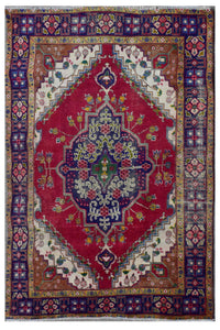 Hand knotted vintage Persian Shiraz rug 133x190 cm full view with red field and navy geometric medallion