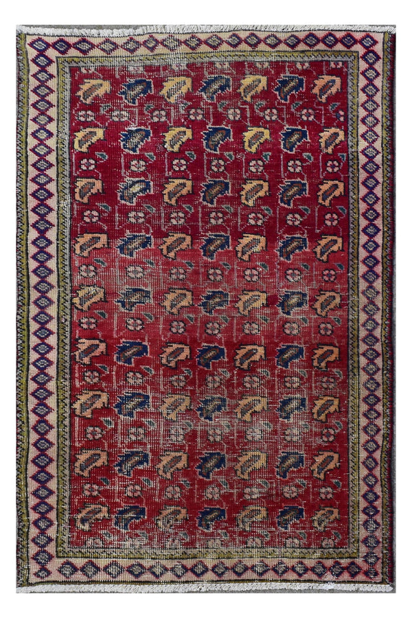 Hand knotted vintage Persian Shiraz rug 90x134 cm with red tribal field and repeating geometric motifs