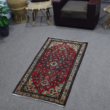 Hand Knotted Vintage Persian Shiraz Rug, 78 x 148 cm