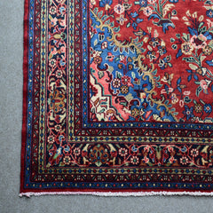 Hand Knotted Vintage Persian Shiraz Rug, 274 x 368 cm (Clearance)