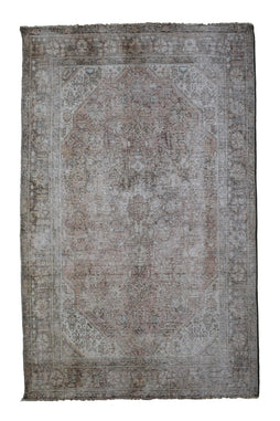 DISTRESSED Vintage Persian Rug, 198 x 285 cm