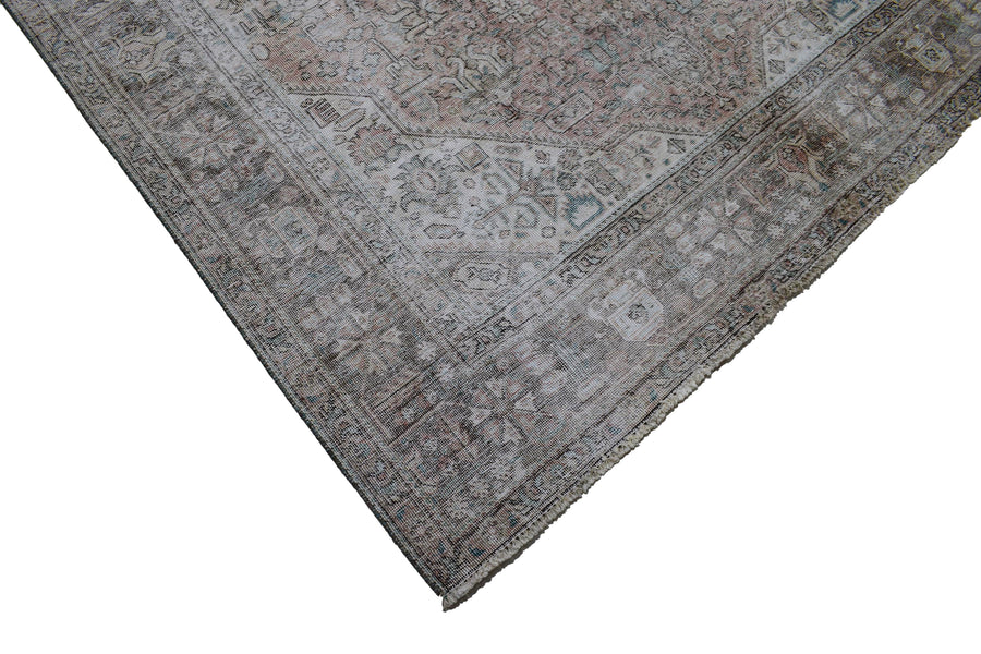 DISTRESSED Vintage Persian Rug, 198 x 285 cm