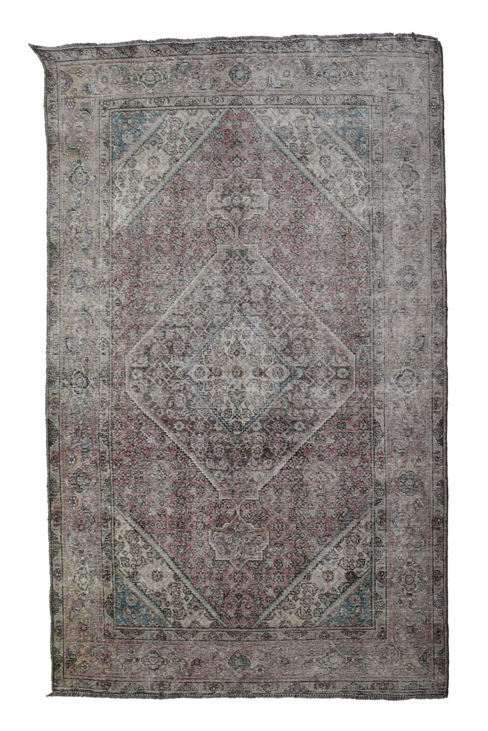Vintage Distressed Rug – Sand Whisper
