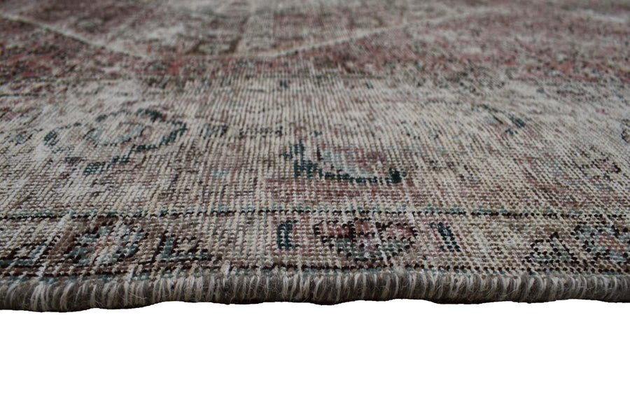 DISTRESSED Vintage Persian Rug, 195 x 297 cm