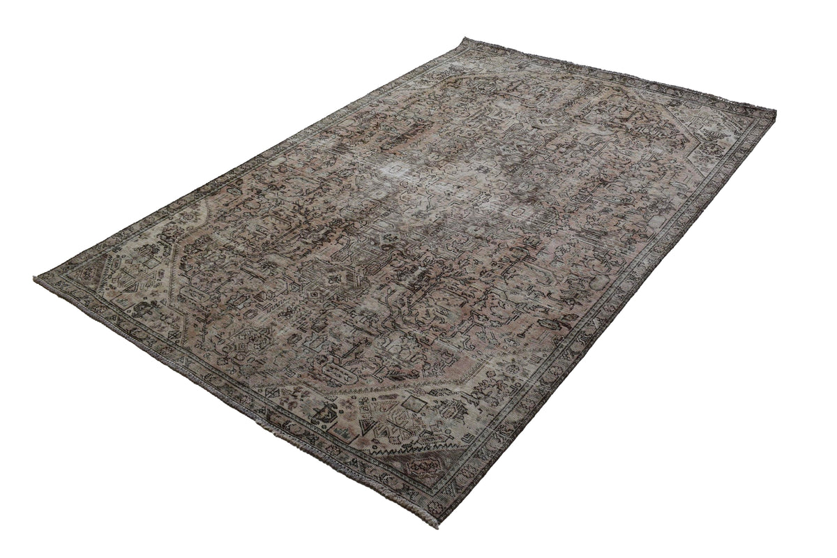 Vintage Distressed Persian Rug – Ivory Patina