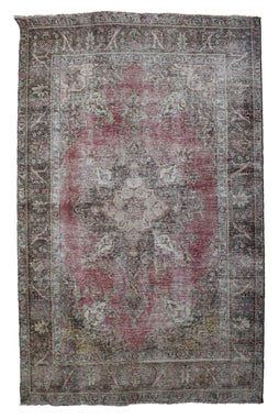 DISTRESSED Vintage Persian Rug, 203 x 283 cm