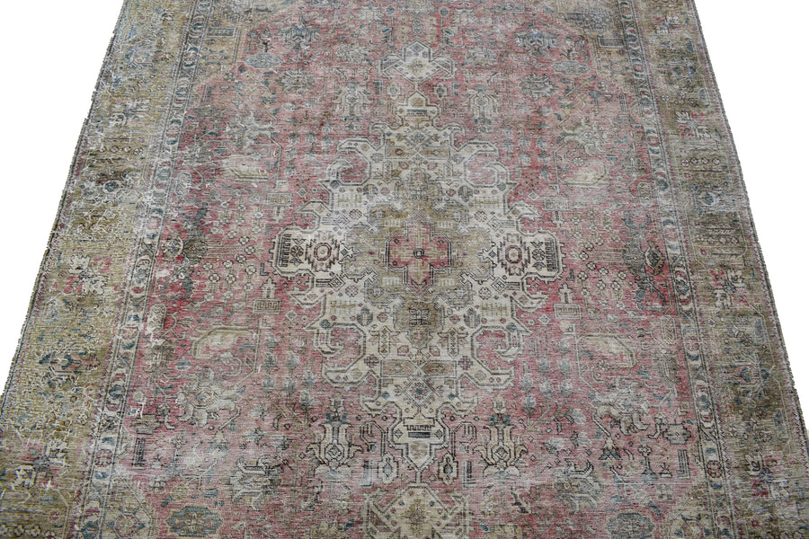 DISTRESSED Vintage Persian Rug, 190 x 282 cm