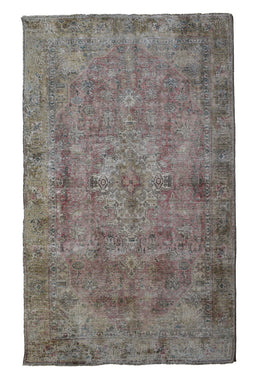 DISTRESSED Vintage Persian Rug, 190 x 282 cm