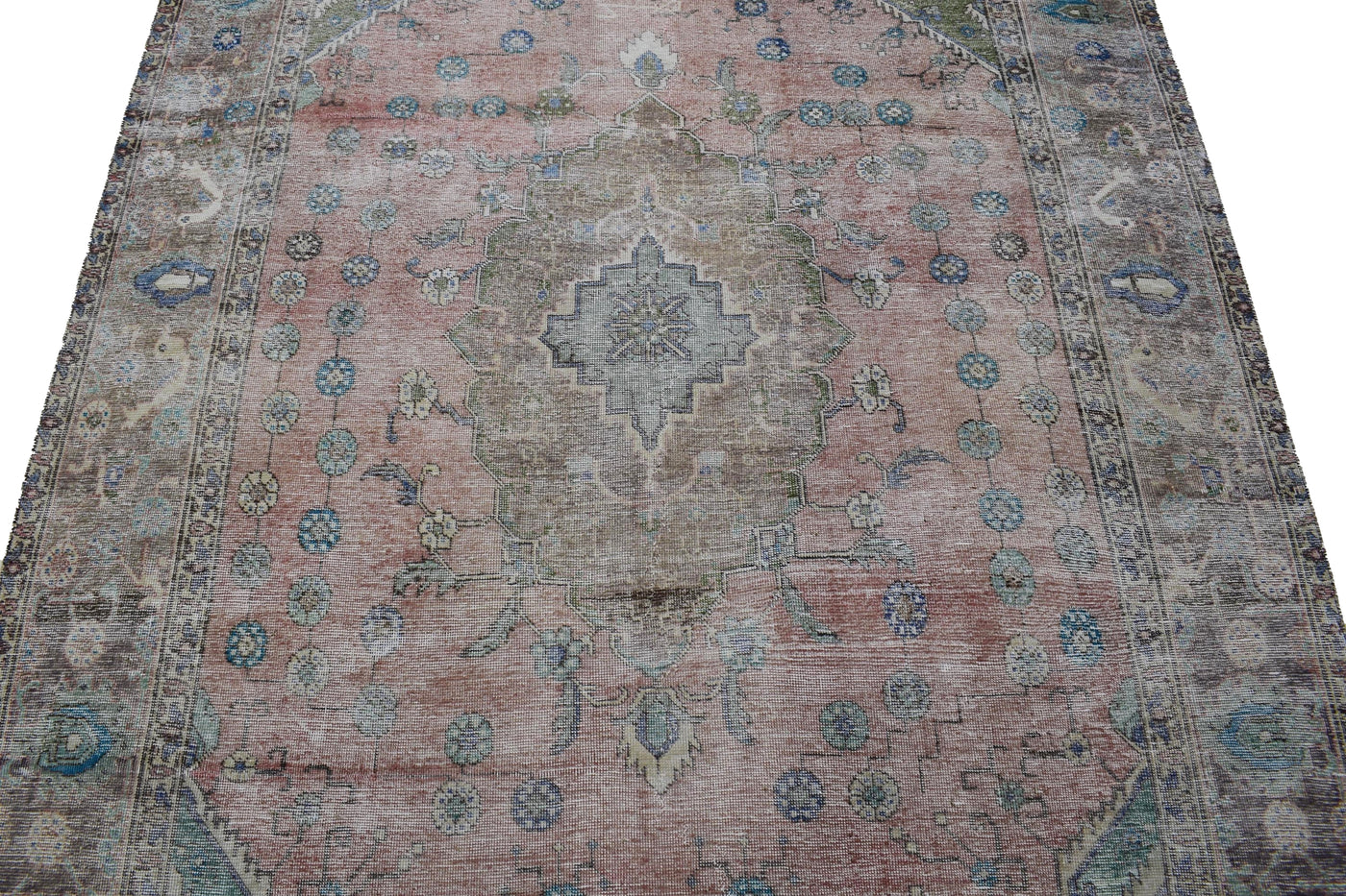 Vintage Distressed Persian Rug – Wheat Fade