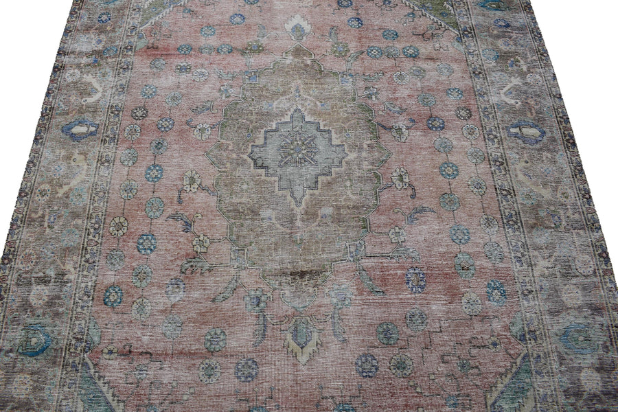 DISTRESSED Vintage Persian Rug, 198 x 282 cm