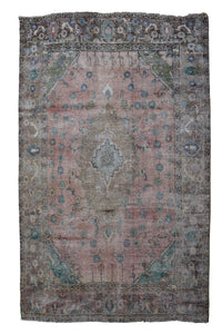 DISTRESSED Vintage Persian Rug, 198 x 282 cm