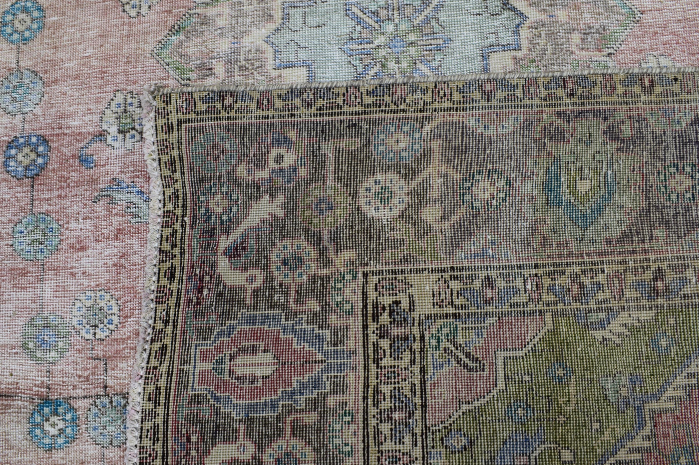 Vintage Distressed Persian Rug – Wheat Fade