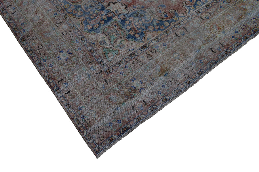 DISTRESSED Vintage Persian Rug, 190 x 287 cm