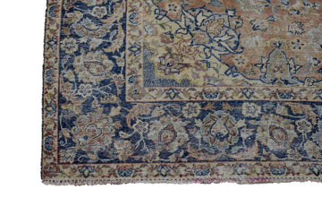 DISTRESSED Vintage Persian Rug, 197 x 284 cm
