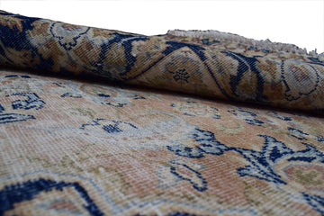 DISTRESSED Vintage Persian Rug, 197 x 284 cm