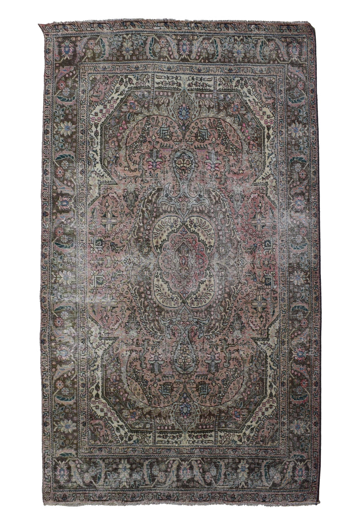 Vintage Distressed Rug – Charcoal Drift