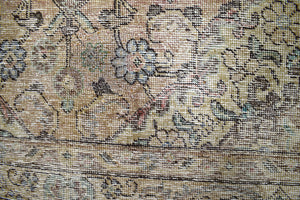 DISTRESSED Vintage Persian Rug, 188 x 284 cm