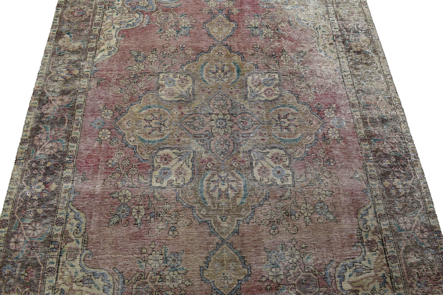 DISTRESSED Vintage Persian Rug, 190 x 282 cm