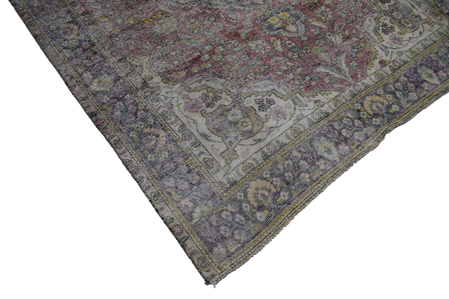 DISTRESSED Vintage Persian Rug, 195 x 275 cm