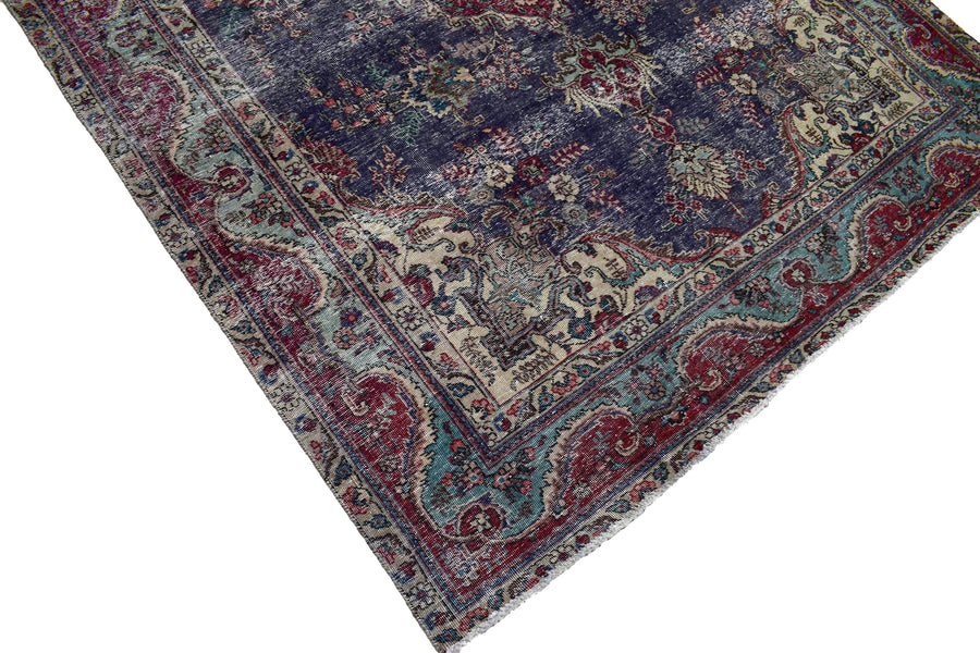 DISTRESSED Vintage Persian Rug, 195 x 288 cm