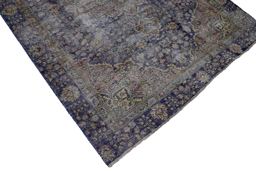 DISTRESSED Vintage Persian Rug, 194 x 268 cm