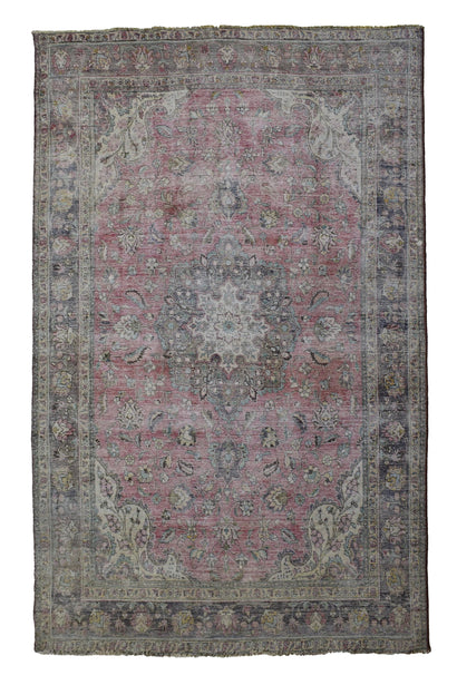 DISTRESSED Vintage Persian Rug, 234 x 327 cm