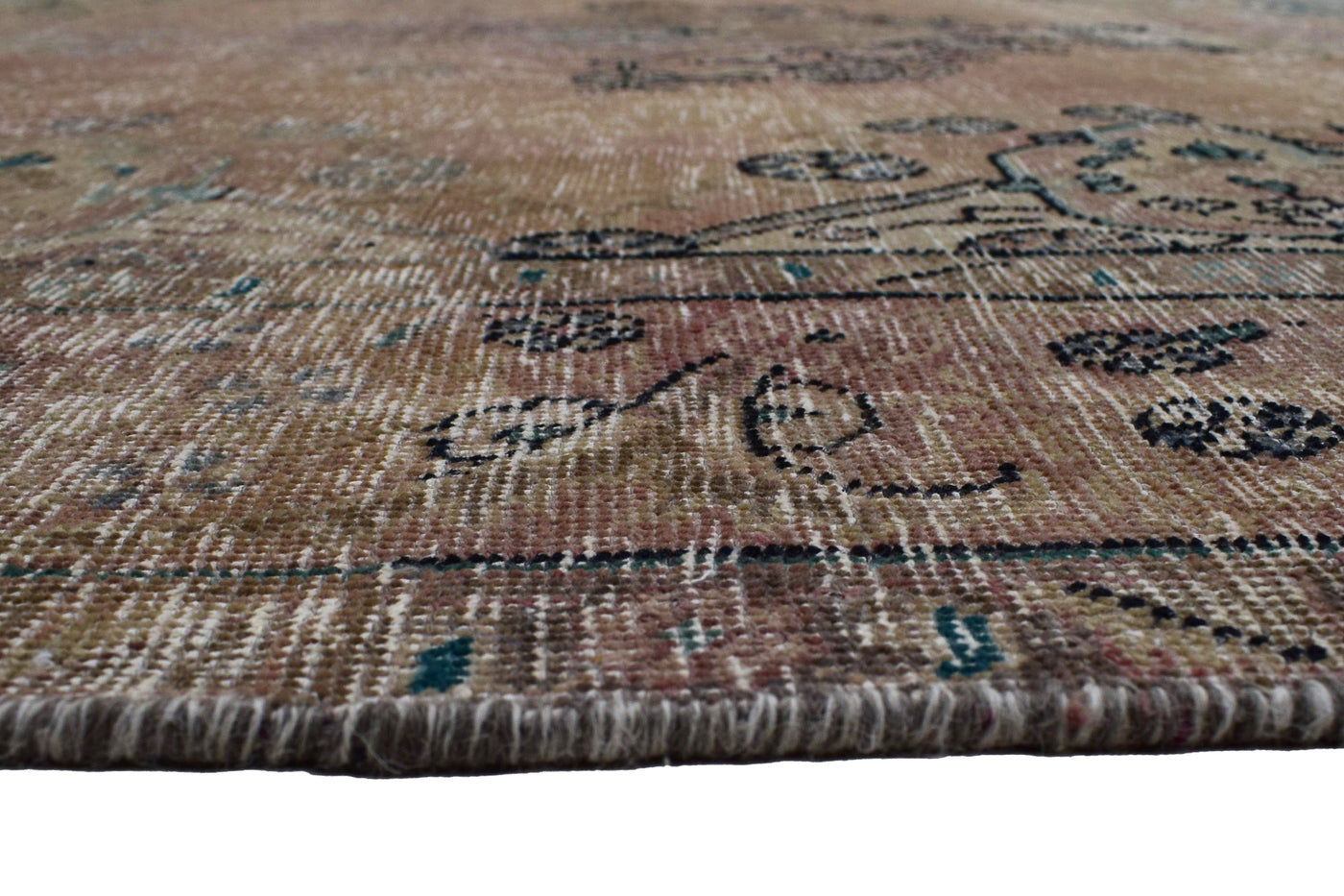 Vintage Distressed Persian Rug – Alabaster Patina