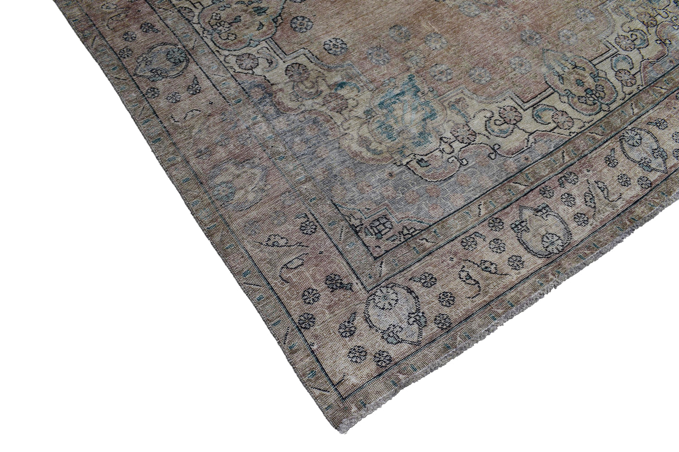 Vintage Distressed Persian Rug – Alabaster Patina